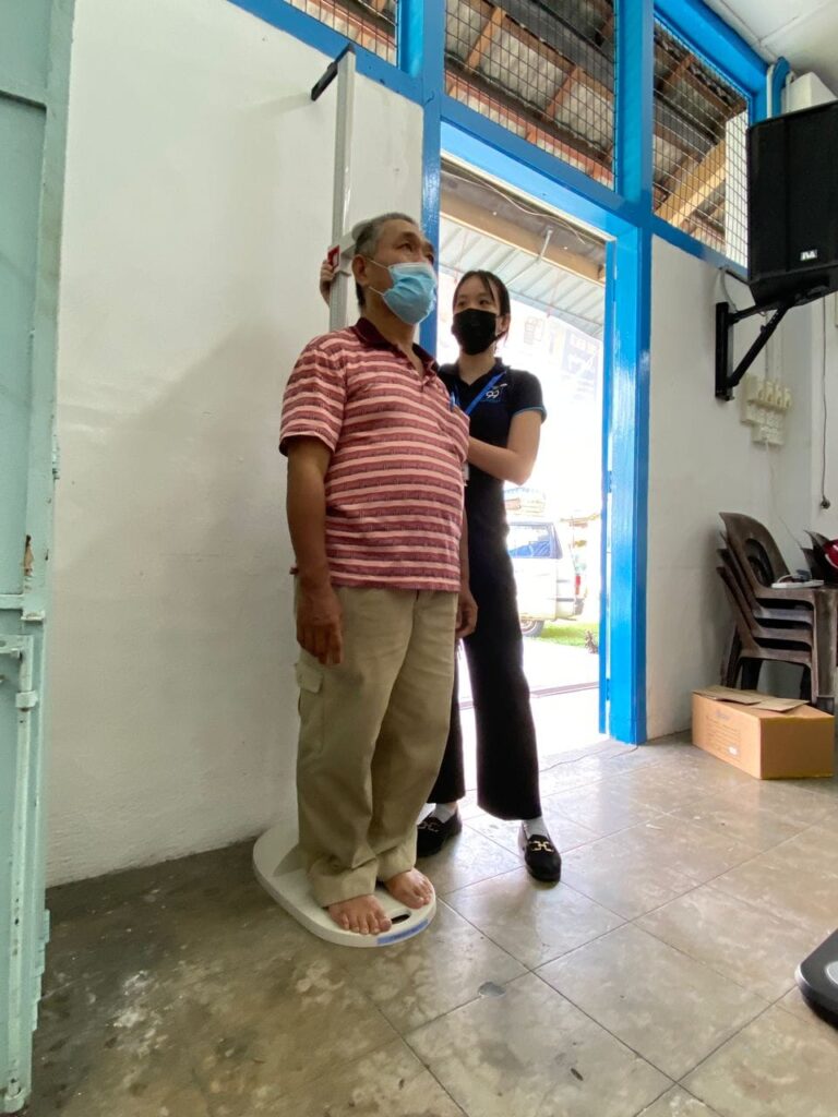 𝗖𝗼𝗺𝗺𝘂𝗻𝗶𝘁𝘆 𝗖𝗮𝗿𝗶𝗻𝗴 𝗮𝘁 𝗧𝗵𝗲 𝗟𝗶𝗴𝗵𝘁𝗵𝗼𝘂𝘀𝗲