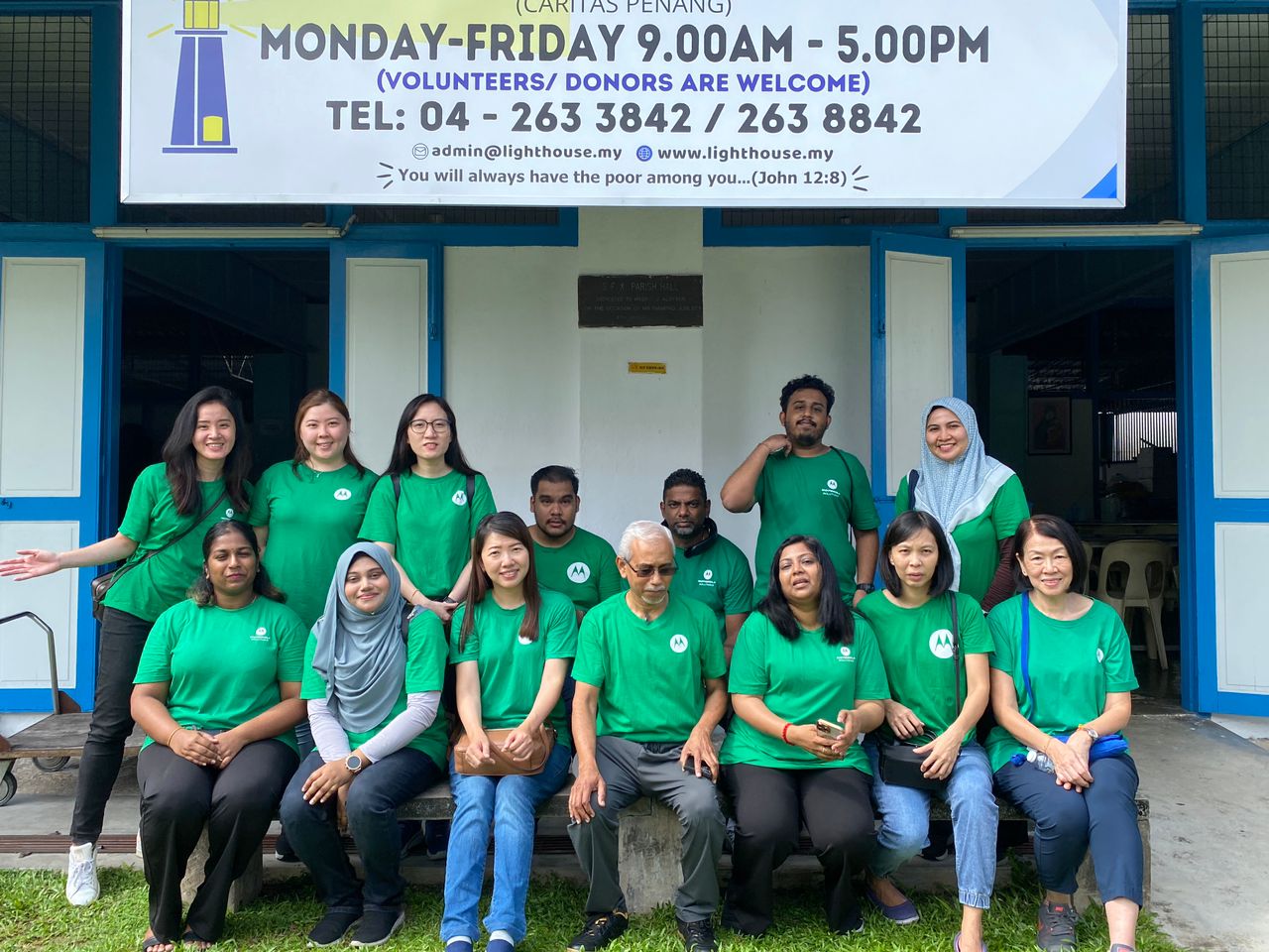 Motorola Brings Cheer to Lighthouse During Global Month of Service